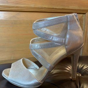 Audrey Brooke Gold Shimmering Strappy 4" Heels. Size 7.5. Great Condition.